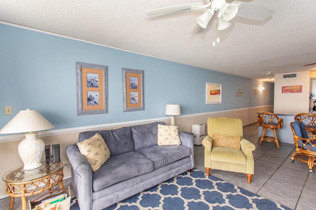 Royal Garden 212 Apartment