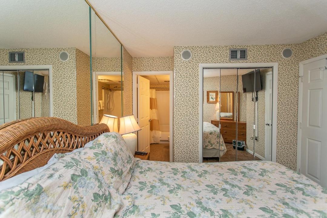 Apartment Royal Garden 803 *