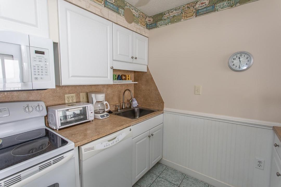 Royal Garden 505 Apartment