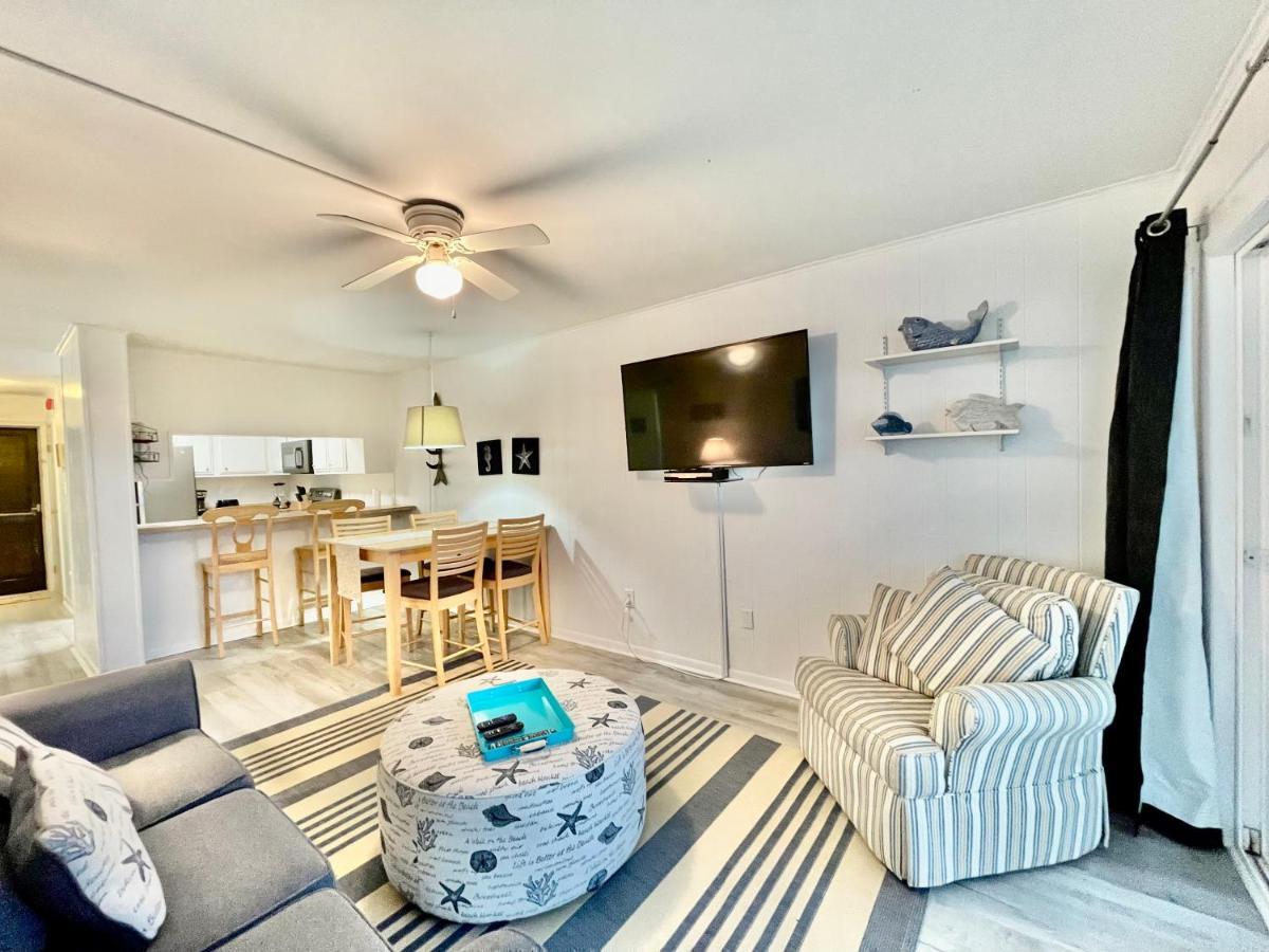 Apartment Lovely 2 Bedroom With Ocean View 304- 3rd Floor No Elevator *