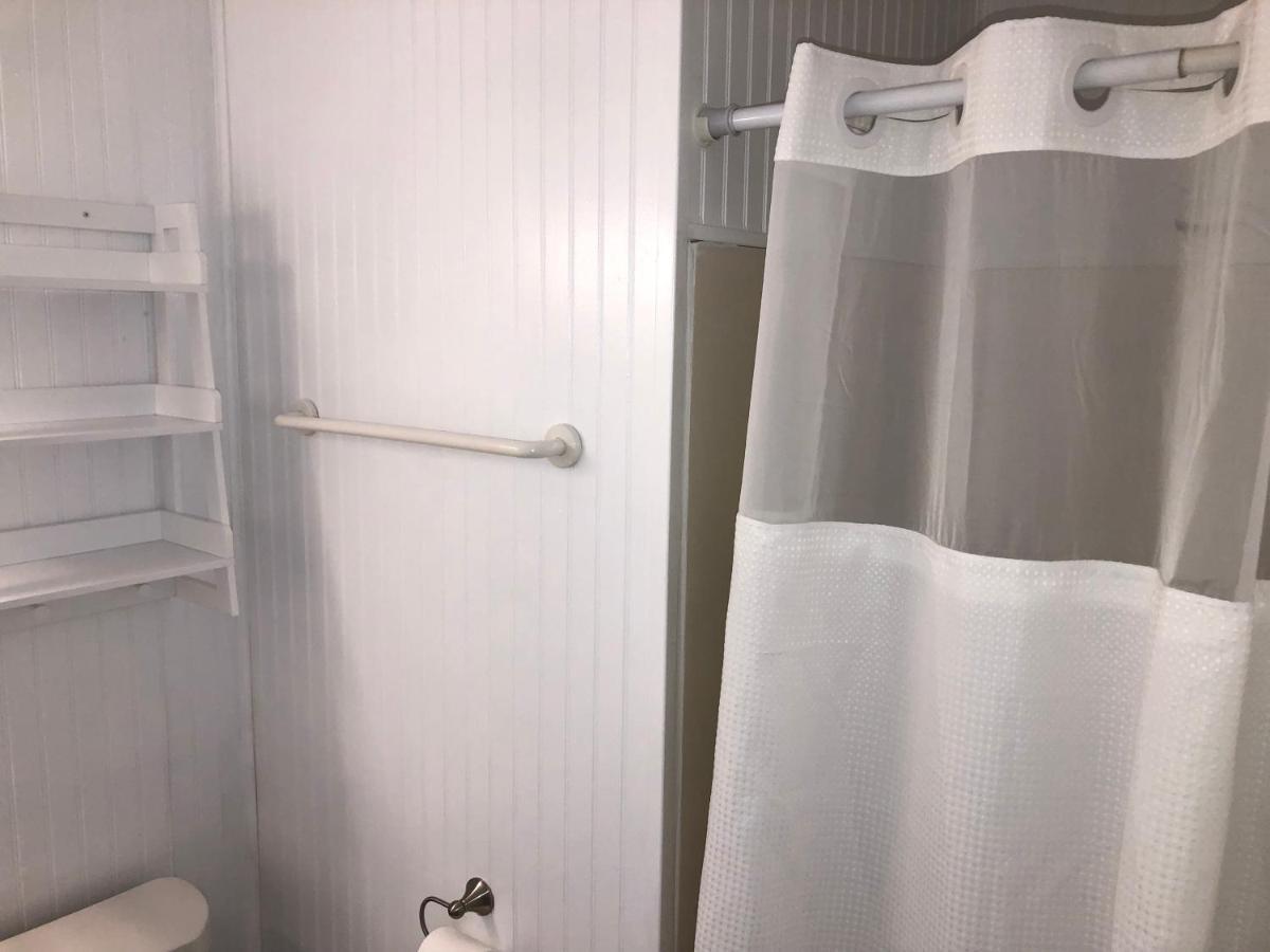 Lovely 2 Bedroom With Ocean View 304- 3rd Floor No Elevator Apartment