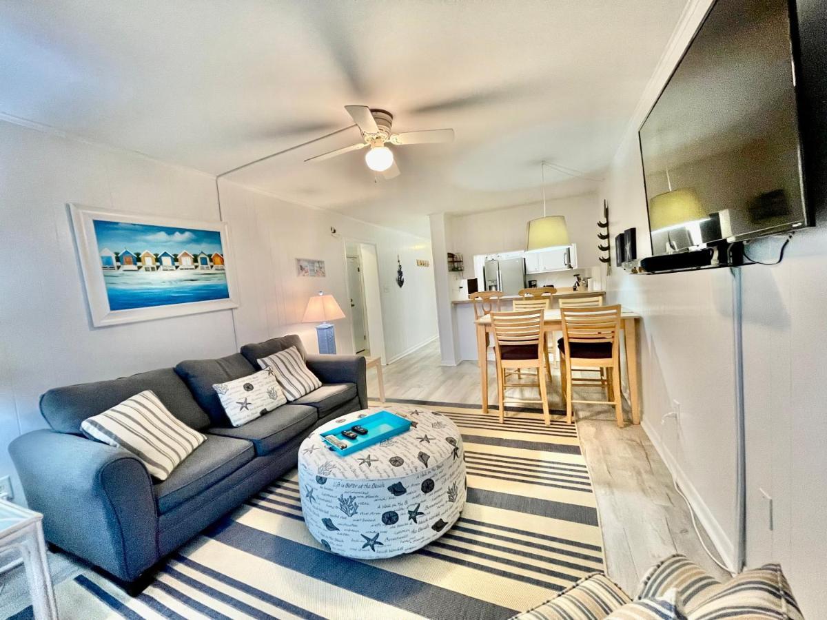 Apartment Lovely 2 Bedroom With Ocean View 304- 3rd Floor No Elevator