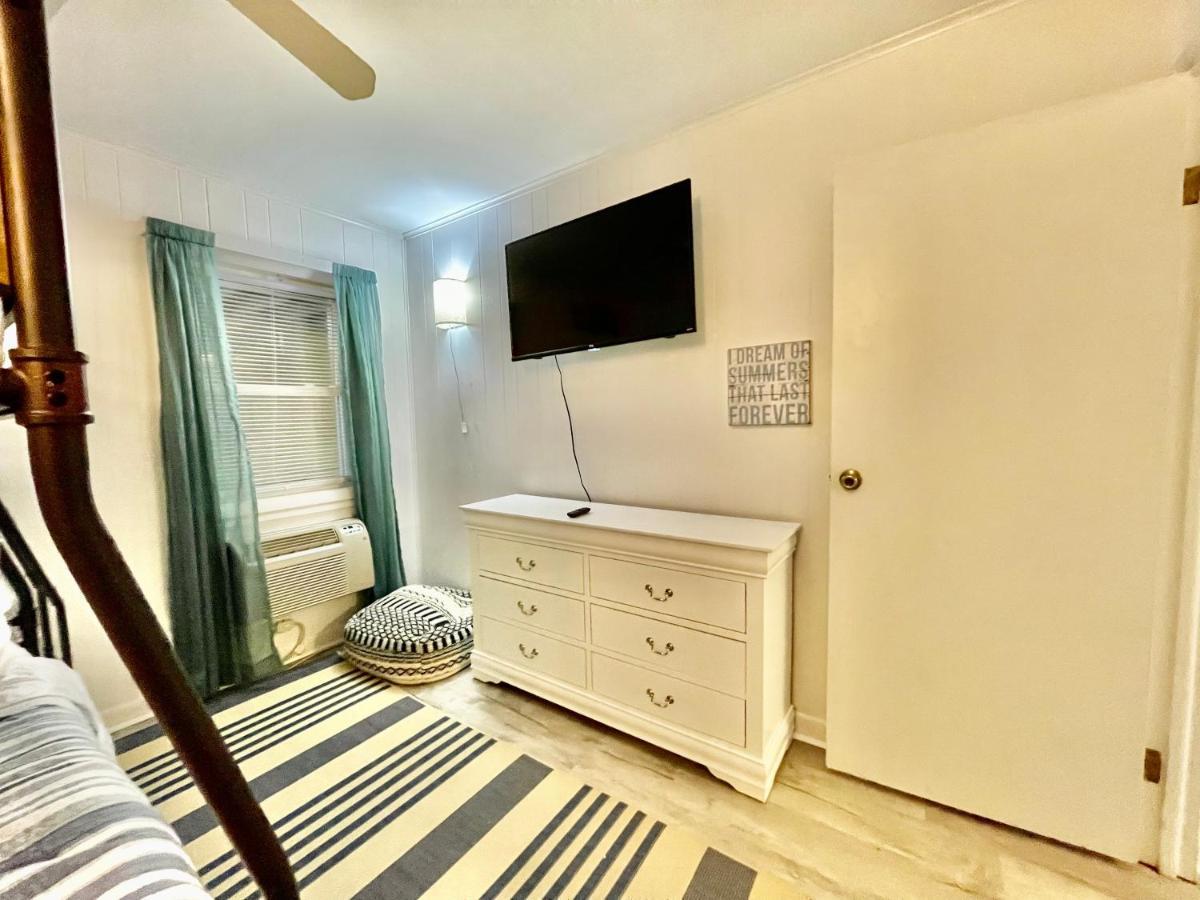 Lovely 2 Bedroom With Ocean View 304- 3rd Floor No Elevator Myrtle Beach