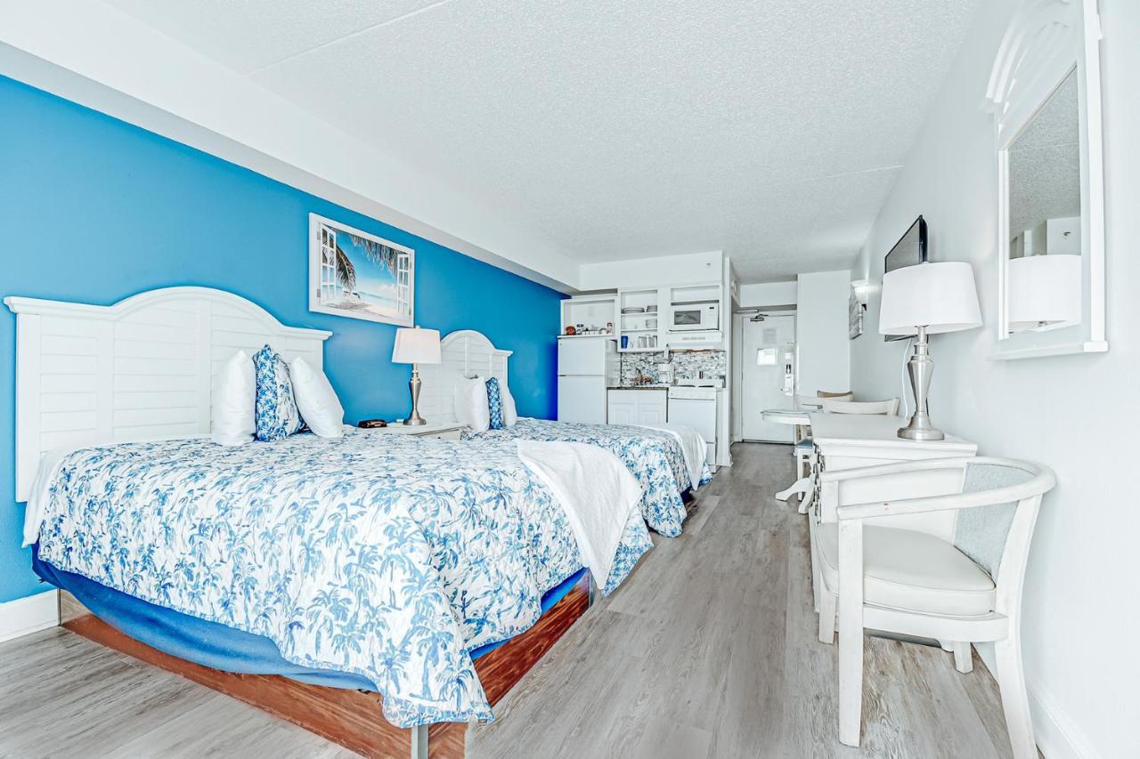 Ocean Front Comfy W/kitchen, Sleeps 4, Snowbird Paradise Myrtle Beach