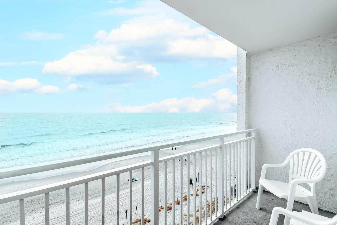 Ocean Front Comfy W/kitchen, Sleeps 4, Snowbird Paradise * Myrtle Beach