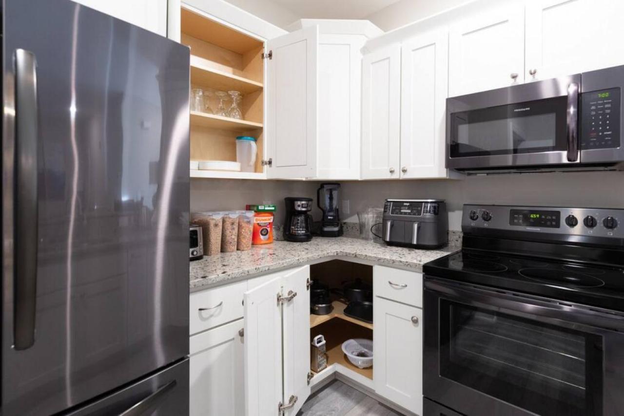 Apartment Lovely 4br King Beds Steps To And Pier H