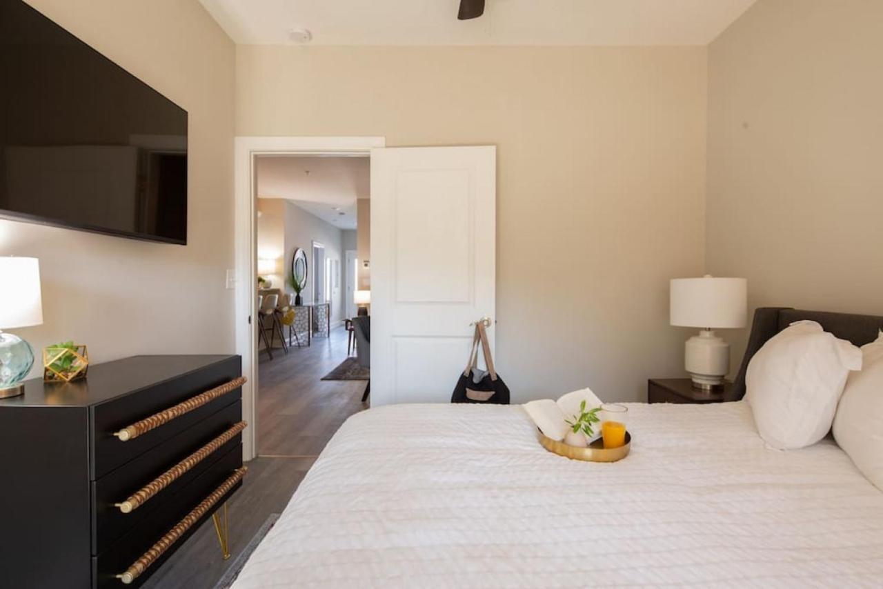 Apartment Lovely 4br King Beds Steps To And Pier H