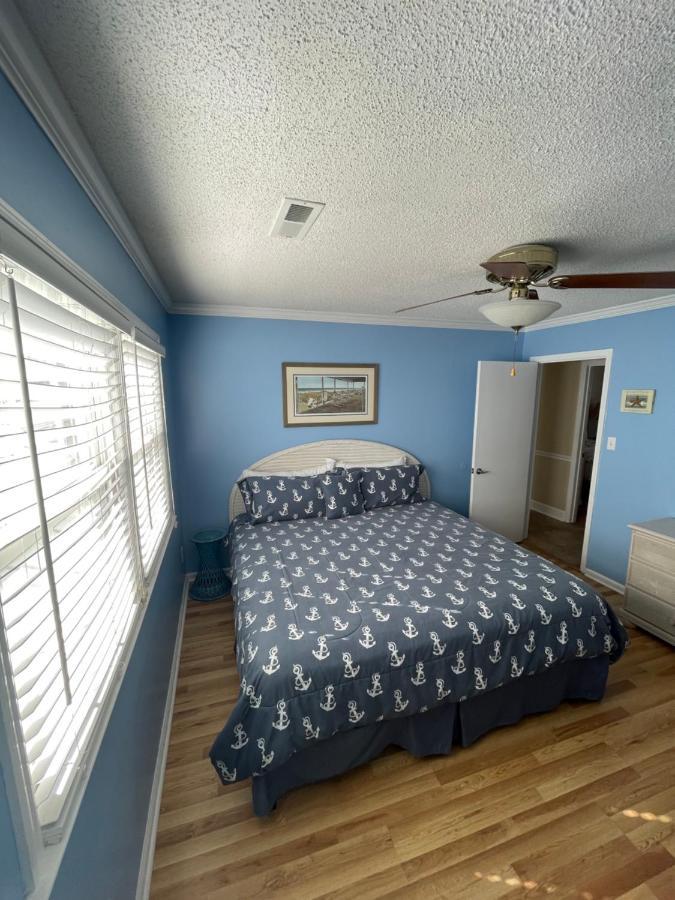 Breeze 3, Pet Friendly, Walking Distance To Atlantic Ocean Free Parking Holiday home