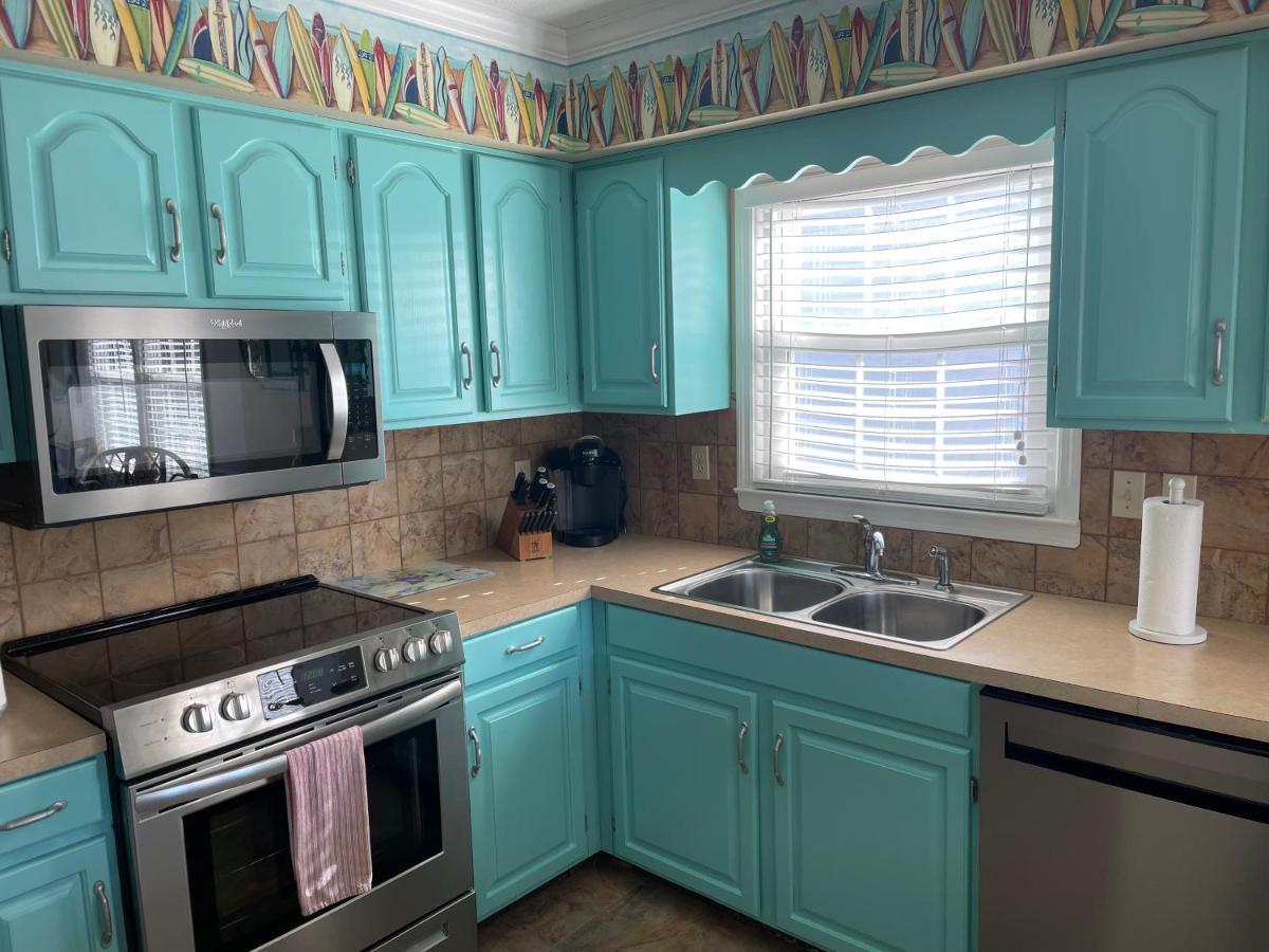 Breeze 3, Pet Friendly, Walking Distance To Atlantic Ocean Free Parking Myrtle Beach