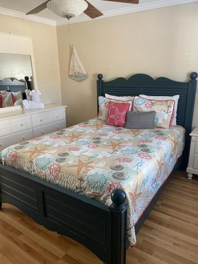 Breeze 3, Pet Friendly, Walking Distance To Atlantic Ocean Free Parking Myrtle Beach