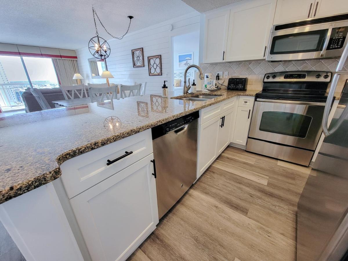 Apartment 1202 South Hampton *