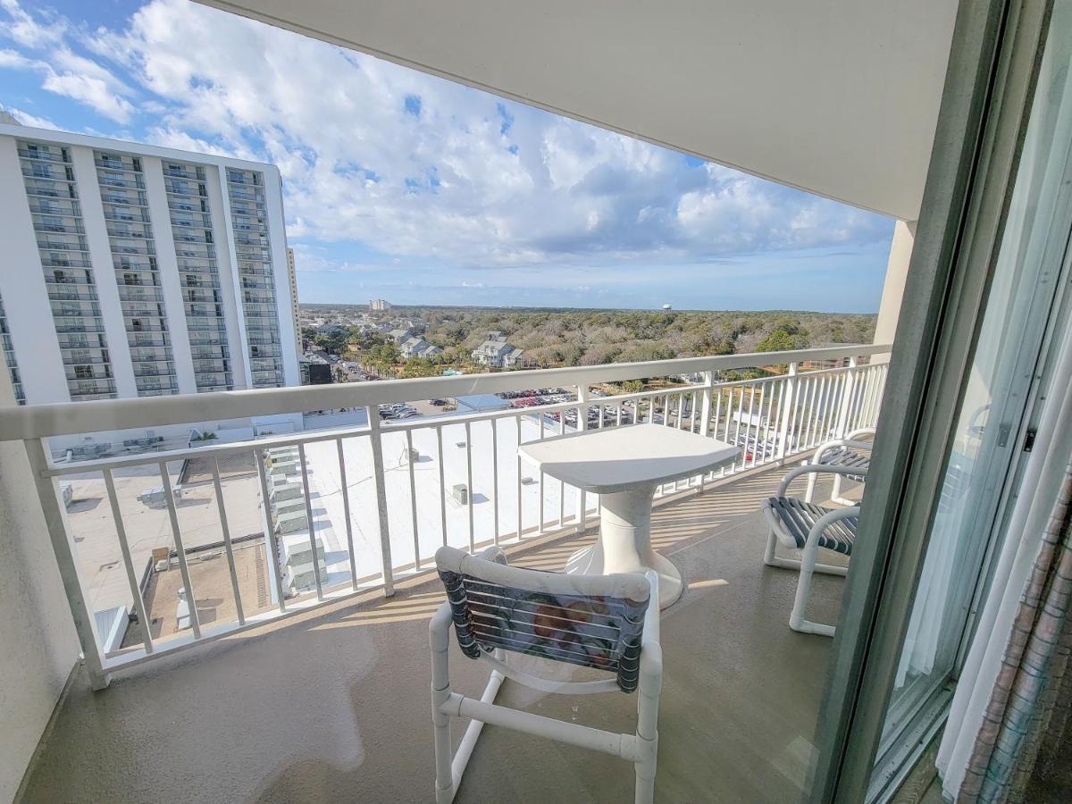 Apartment 1202 South Hampton *