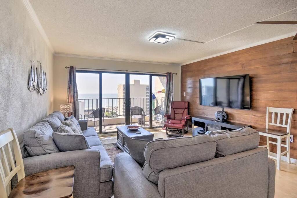 Apartment Coastal Escape Penthouse With Ocean Views