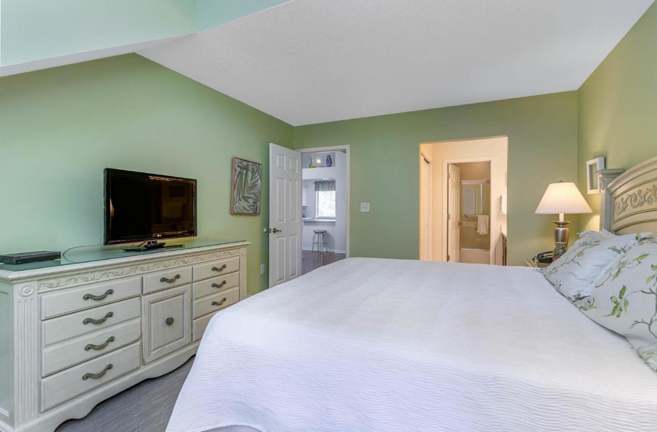 Comfortable 2 Bedroom 2 Bath - 12g Richmond Park Villa