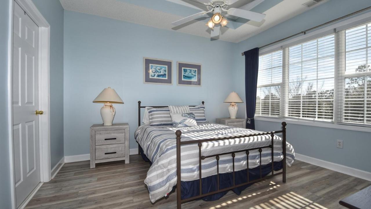 Apartment 1933 Ironwood