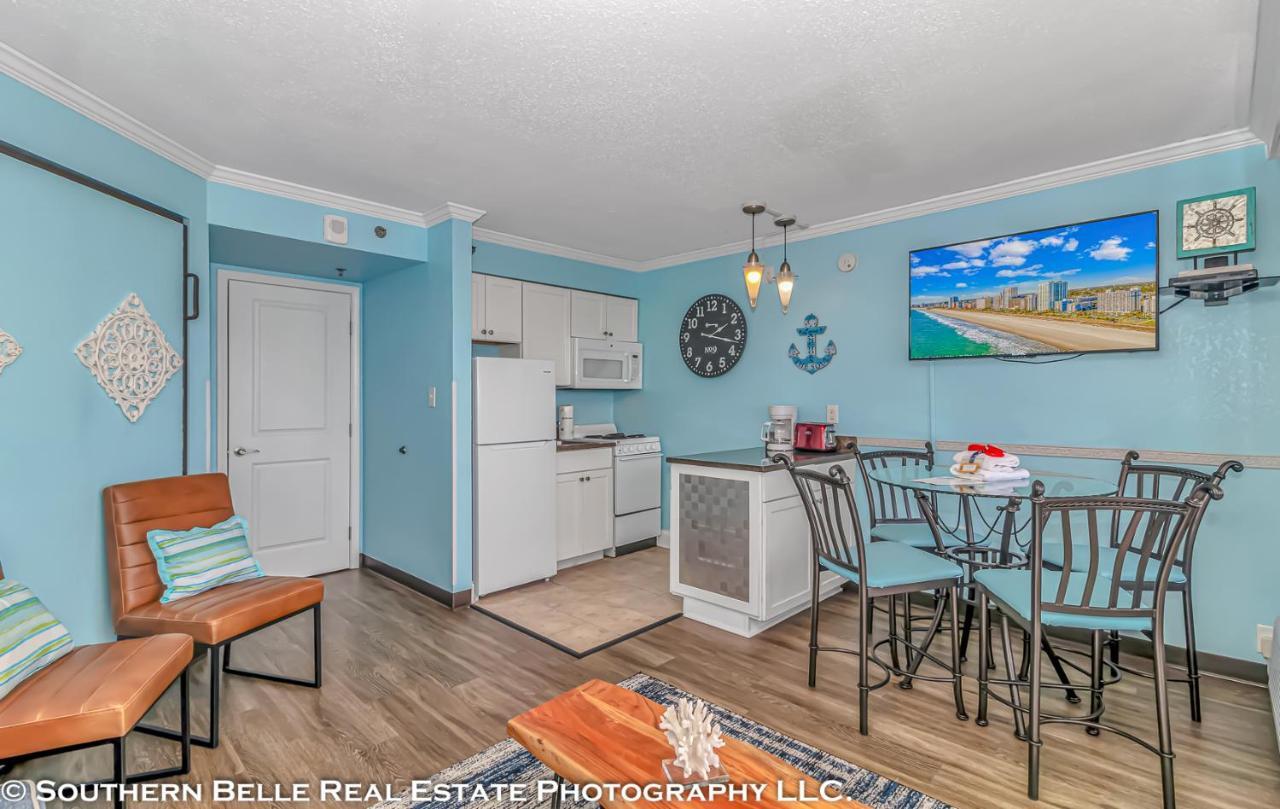 Ocean View Double With Beautiful Decor And Accents Caravelle 1504 Sleeps 6 Guests *