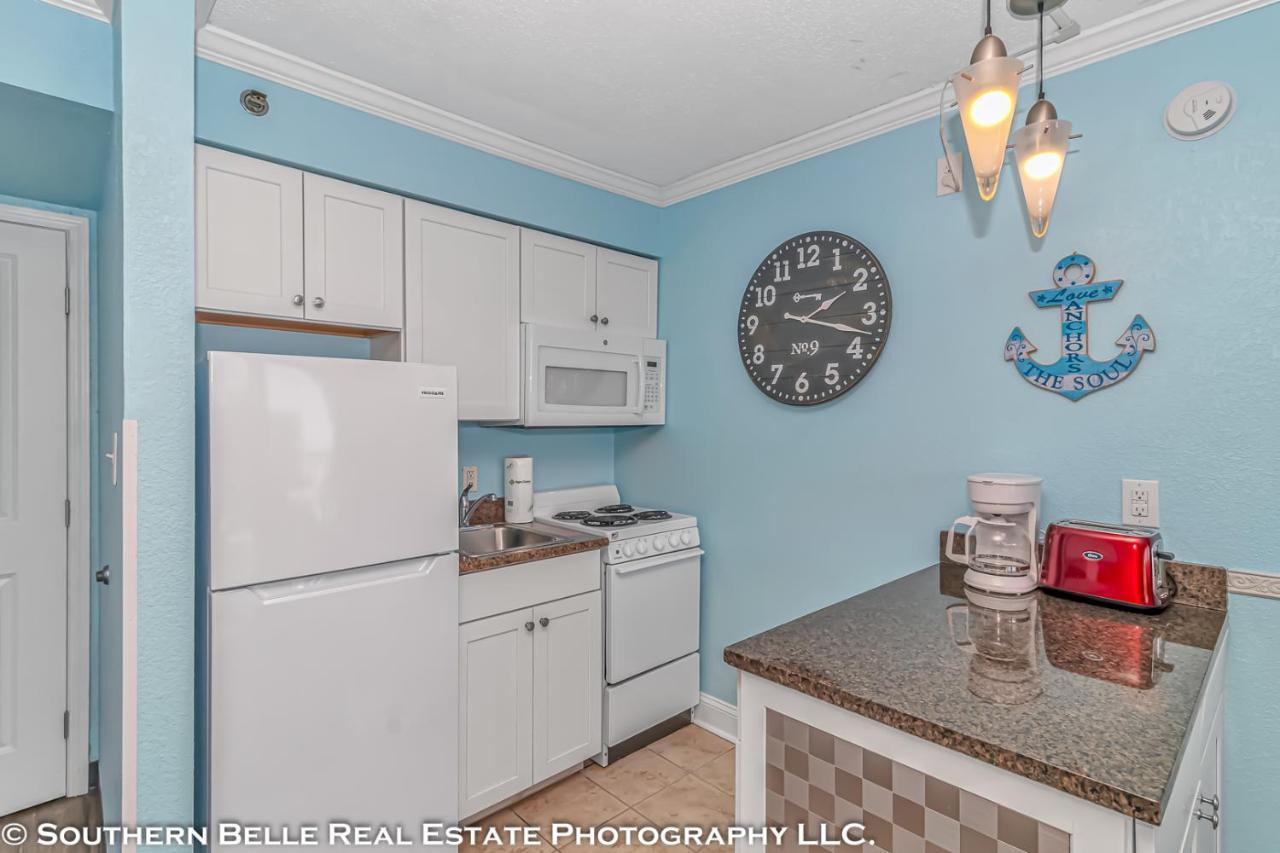 Ocean View Double With Beautiful Decor And Accents Caravelle 1504 Sleeps 6 Guests *
