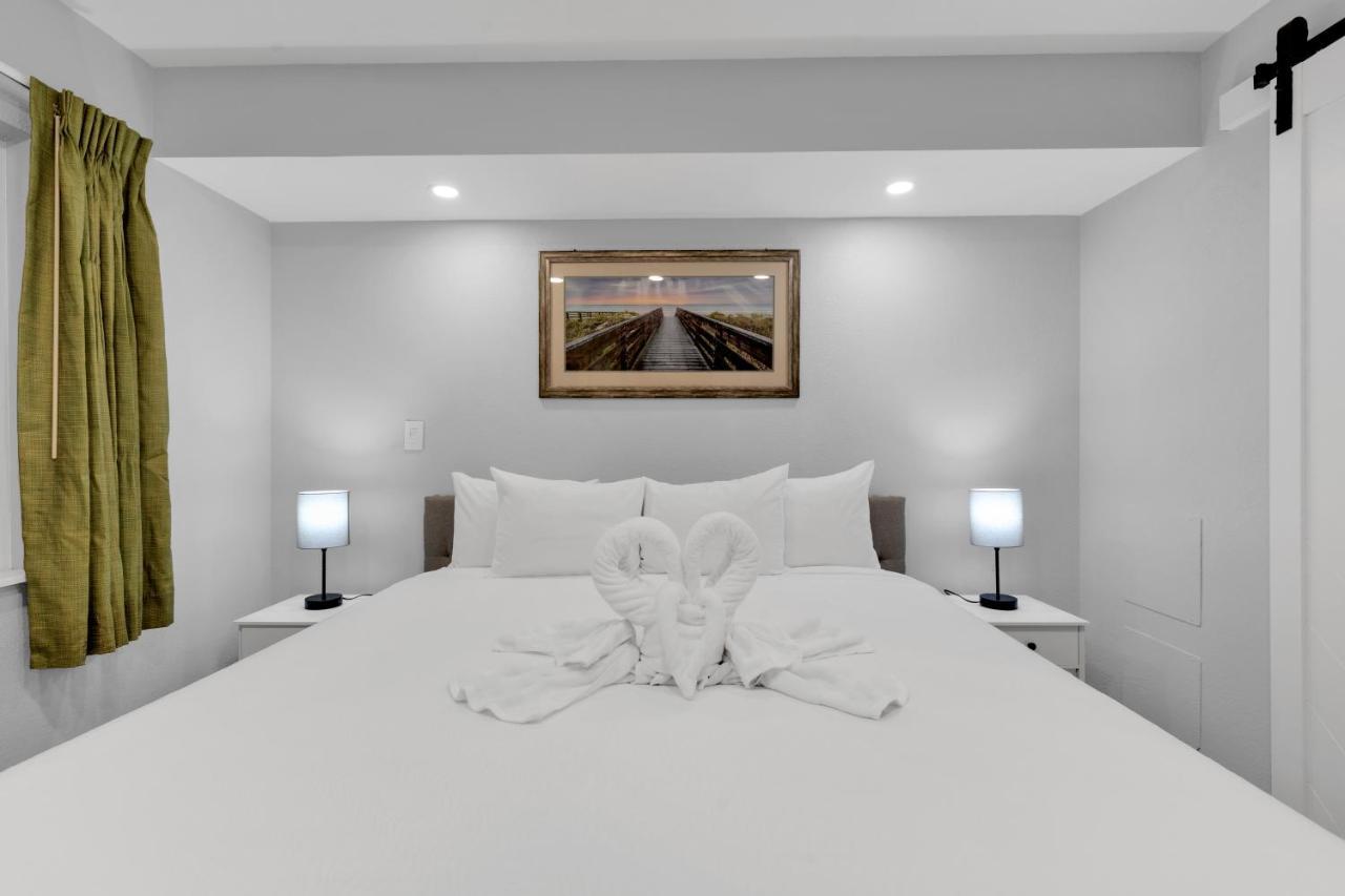 Apartment Oceanfront Atlantica 2br W Balcony Myrtle Beach