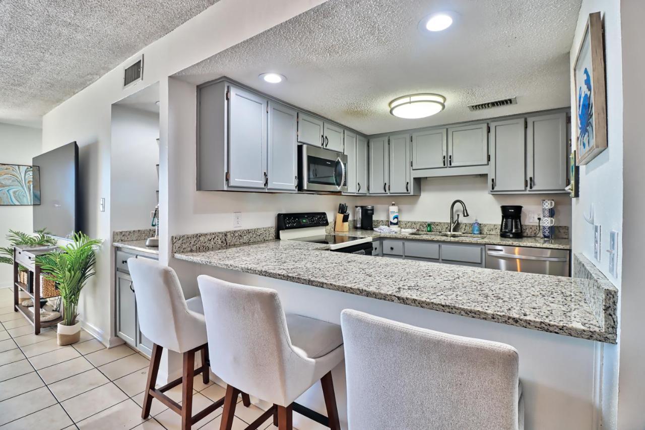 Direct Ocean Front 3br/2ba Dog Friendly *