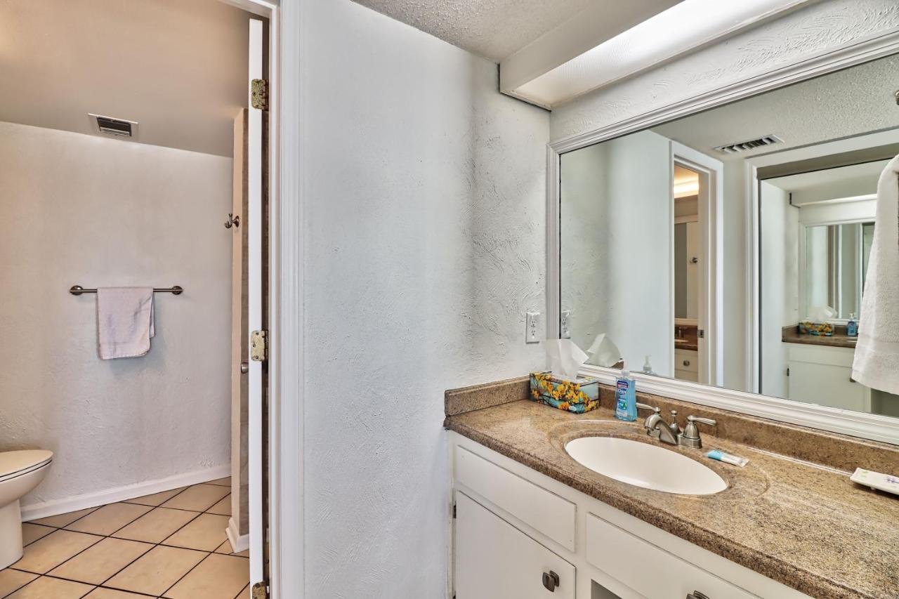 Direct Ocean Front 3br/2ba Dog Friendly Apartment *
