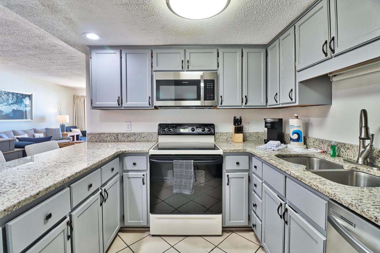 Apartment Direct Ocean Front 3br/2ba Dog Friendly