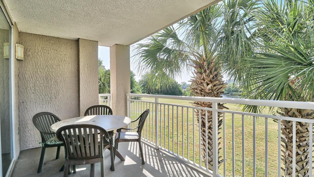 3205 Yacht Club *