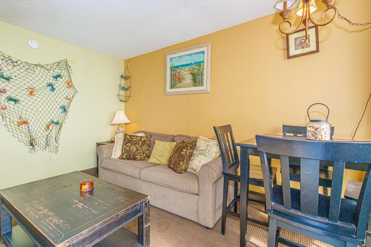 Oceanfront 1 Bedroom Dunes 2626 Sleeps 6 *