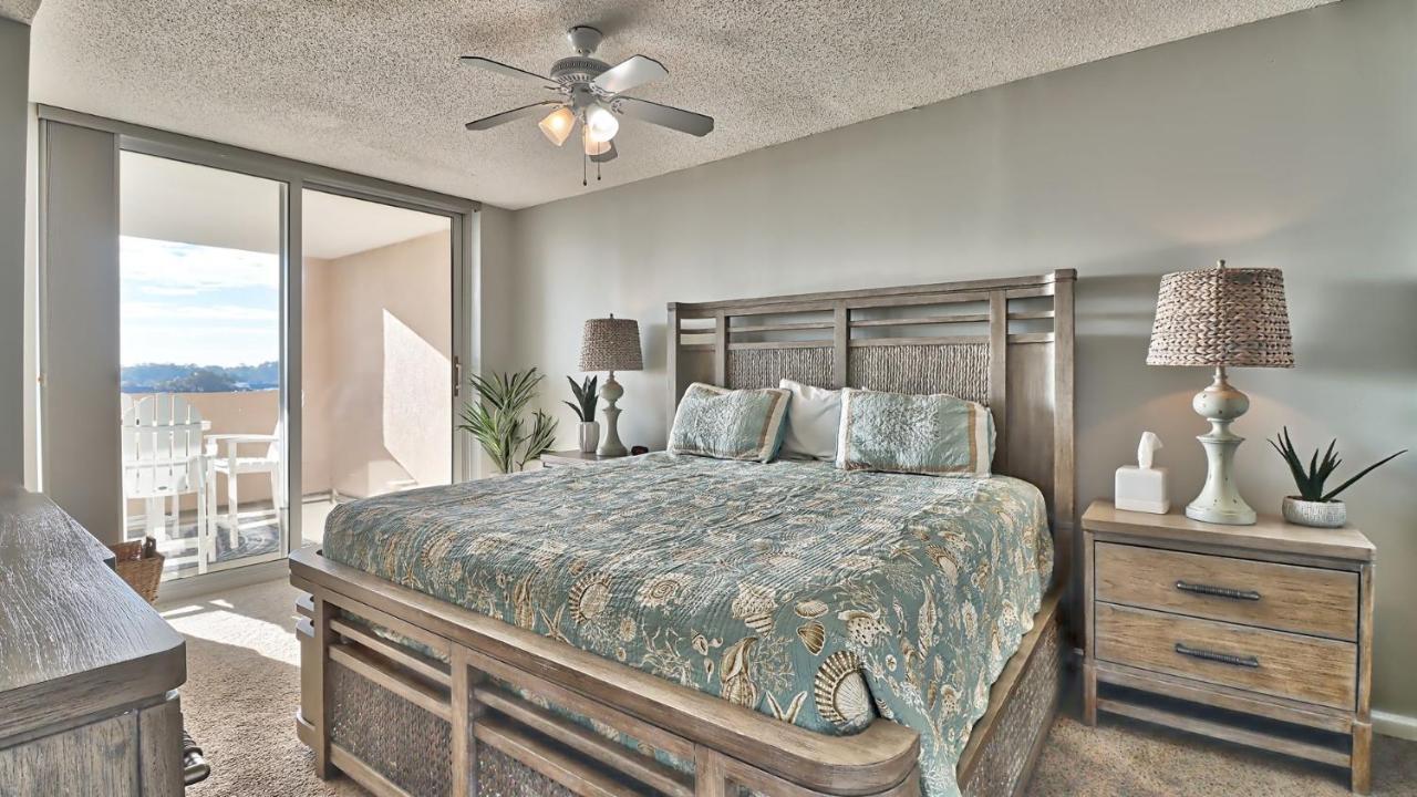401 North Tower Apartment