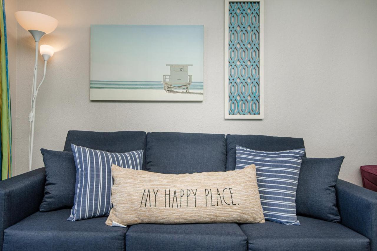 :) Water Front Retreat - Sleeps 8 Apartment *