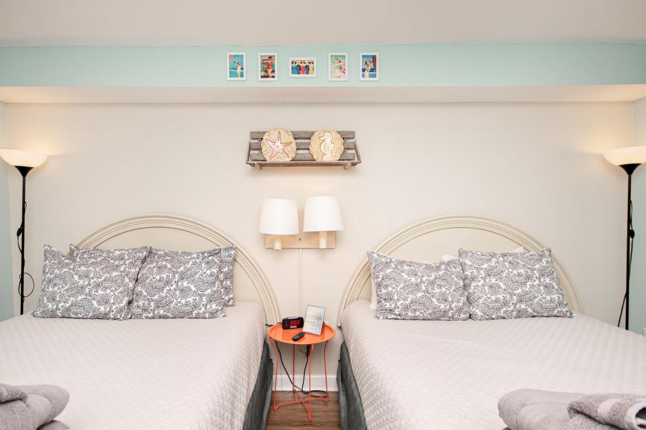 :) Water Front Retreat - Sleeps 8 Apartment