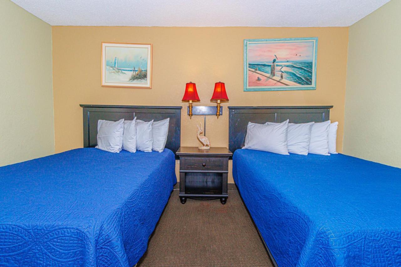 Apartment Oceanfront 1 Bedroom Dunes 2626 Sleeps 6