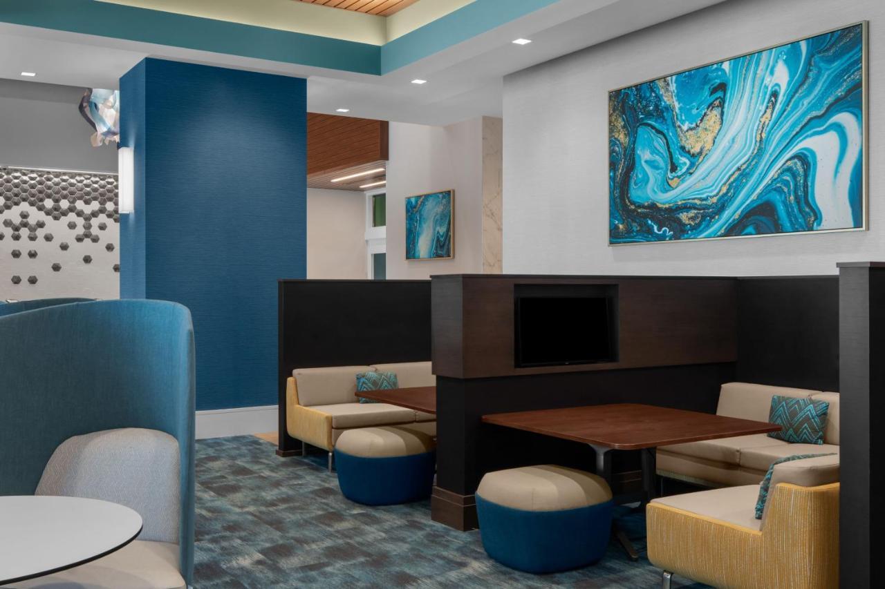 Hotel Courtyard By Marriott Myrtle Oceanfront 3*