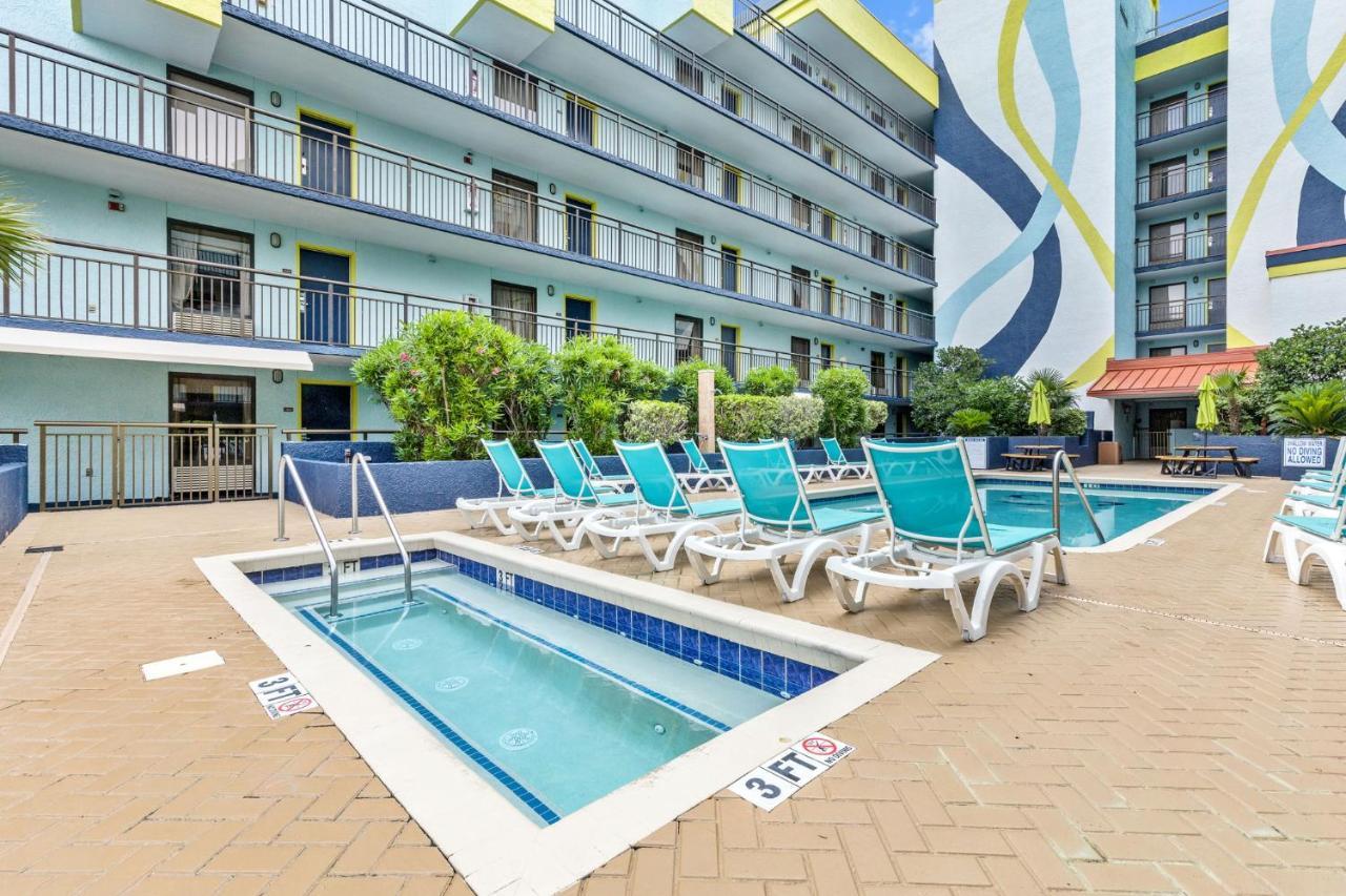 Beautiful Direct Ocean Front North Myrtle Apartment *