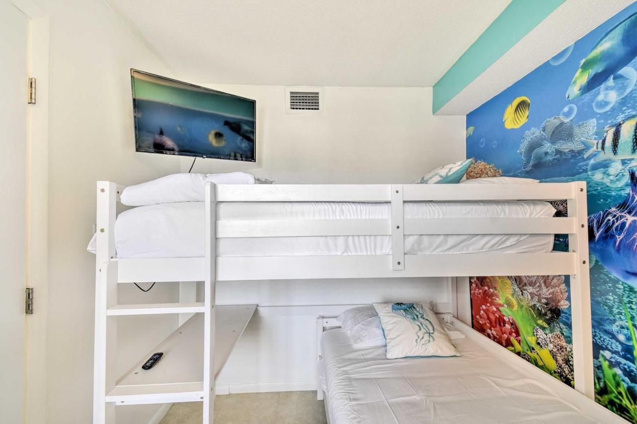 Apartment North With Balcony Walk To Beach *