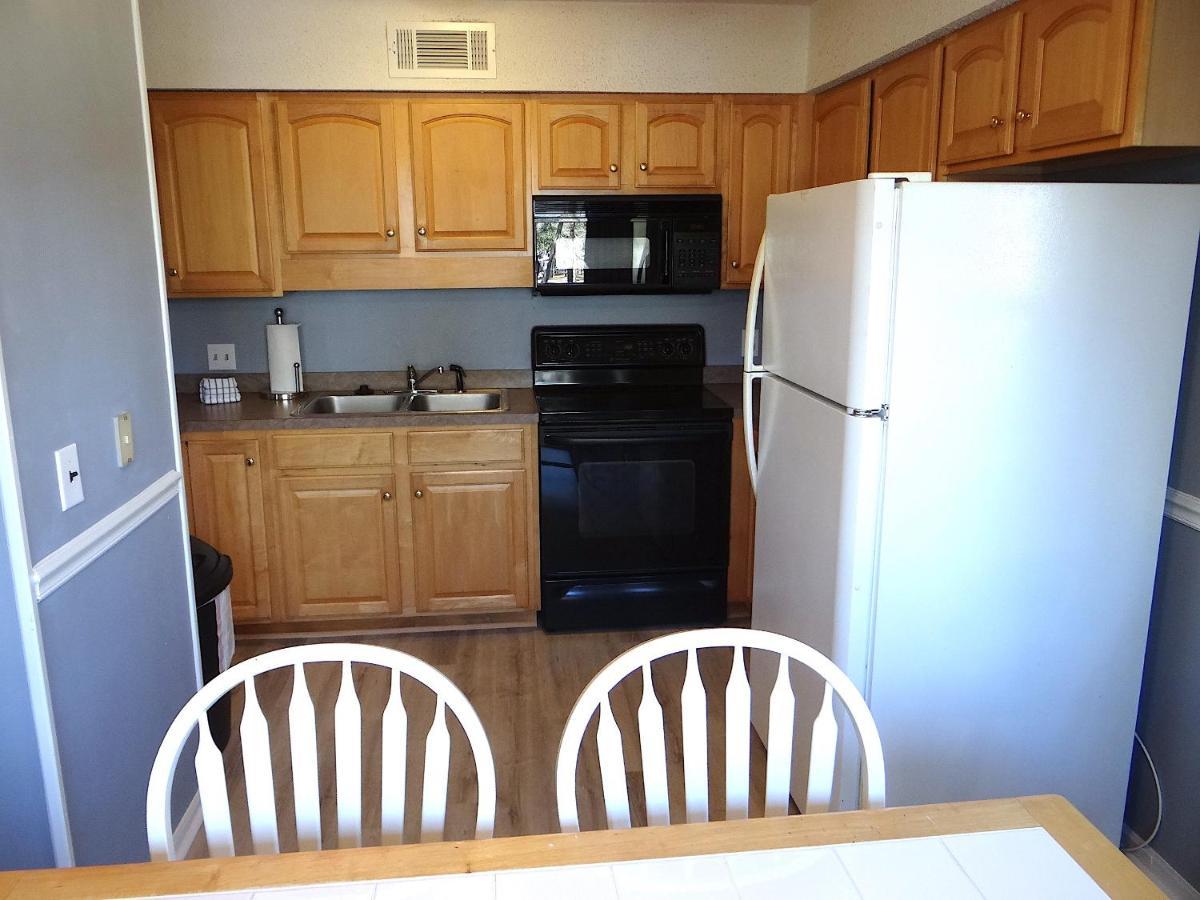 Sandpiper Cottage- A251 Myrtle Holiday home