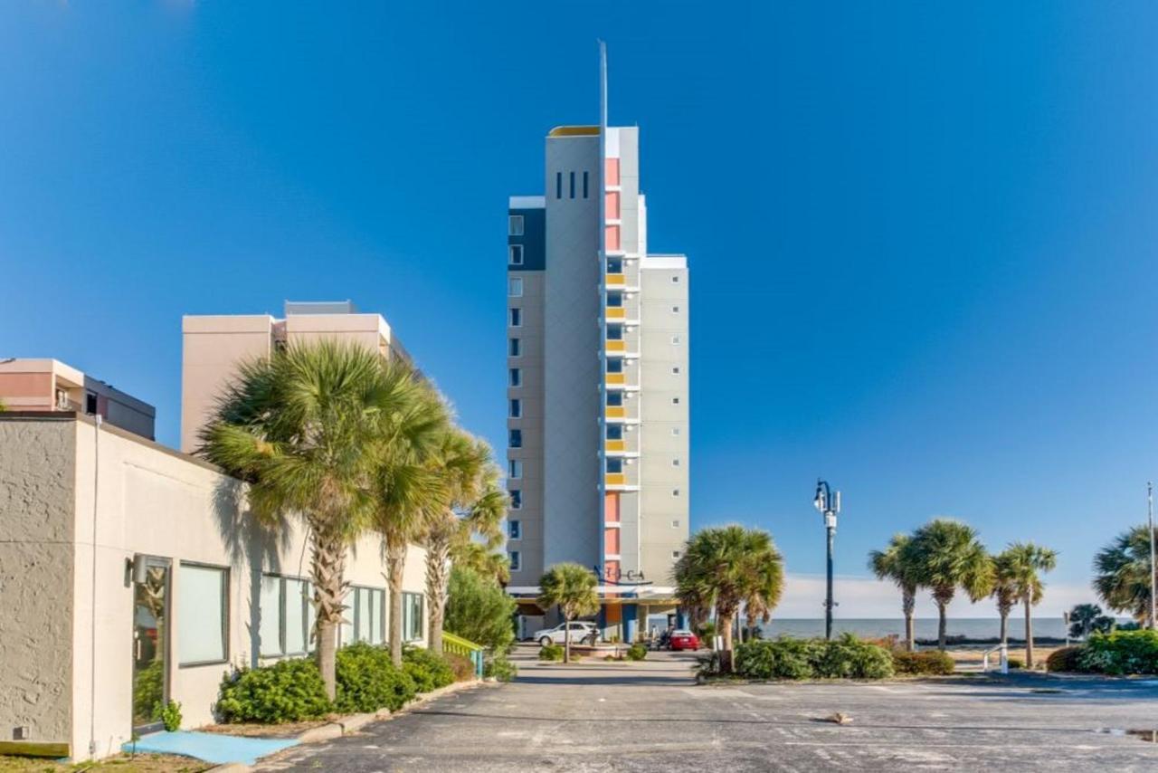 Ocean Front 2br Spacious With King Beds Apartment