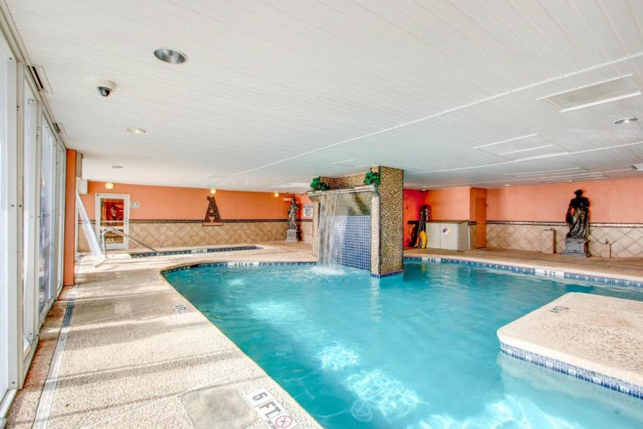Apartment Ocean Front 2br Spacious With King Beds *