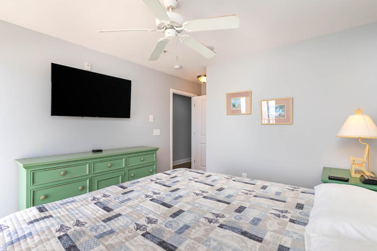 Spacious Penthouse Ocean Front 7 Bedroom - Ambassador Unit 401 Holiday home Myrtle Beach
