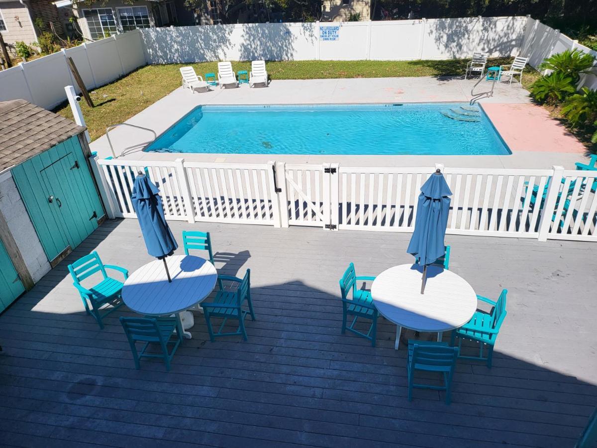 The 19th Hole -5 Bdr Slps 10 Golf Heated Pool Extended Winter Welcome!!! *