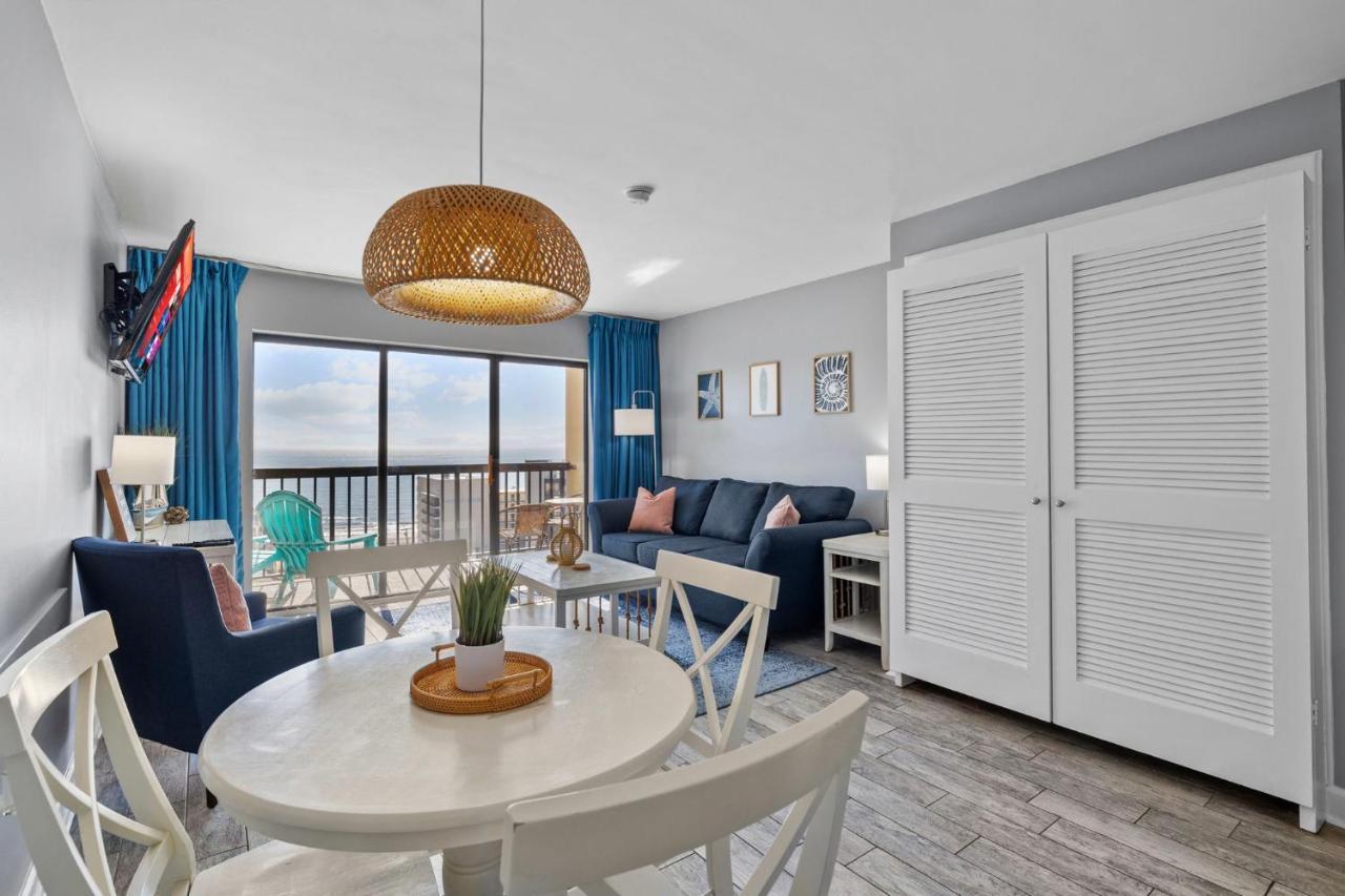 By The Sea! Renovated With Ocean Views! *