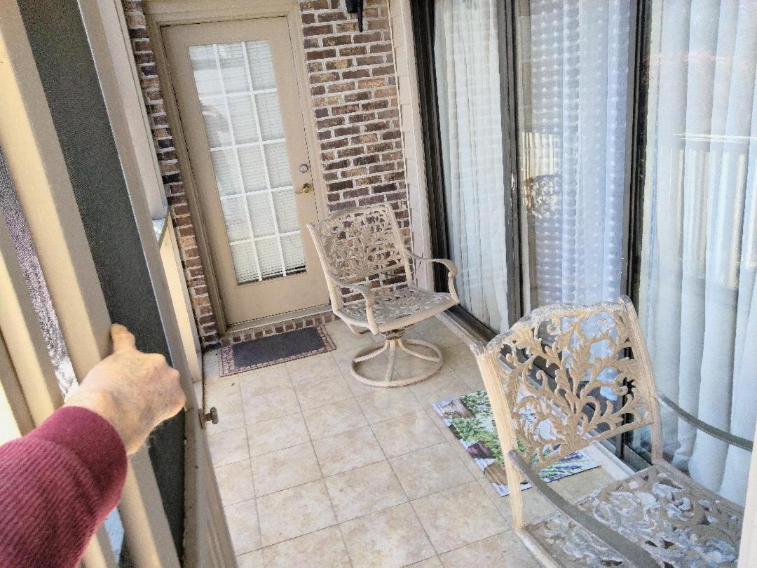 Villa Unique 2 Bedroom / 2 Bath In Myrtle *