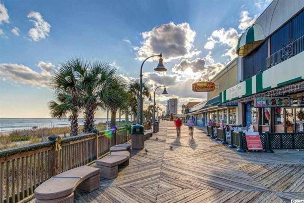 Ocean View On The Beach! Apartment