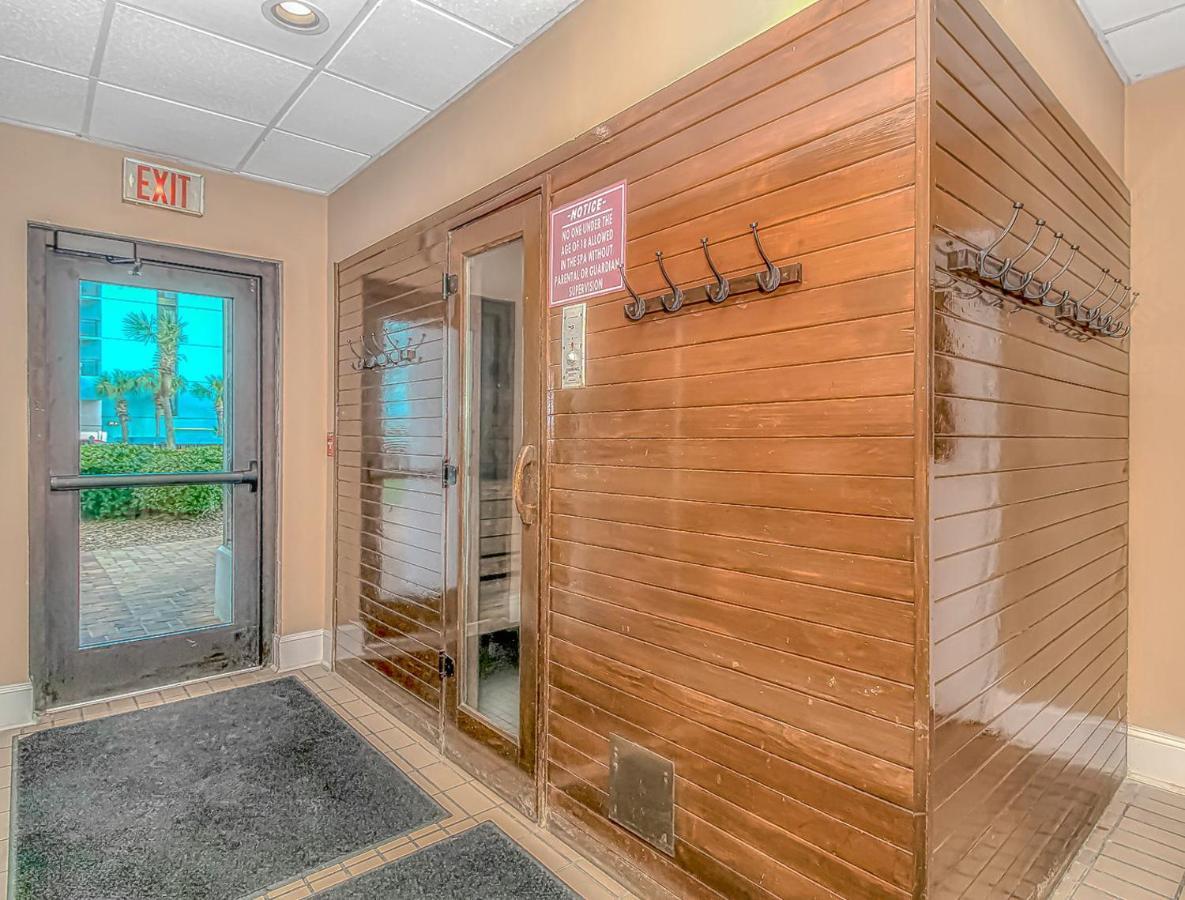 Stunning Ocean View 2 Bedroom Condo- Nicely Updated & Sleeps 6! Palace Unit 408 Holiday home *