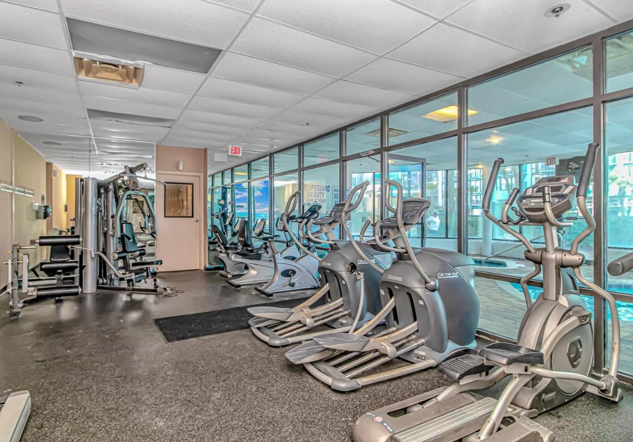 Stunning Ocean View 2 Bedroom Condo- Nicely Updated & Sleeps 6! Palace Unit 408 *
