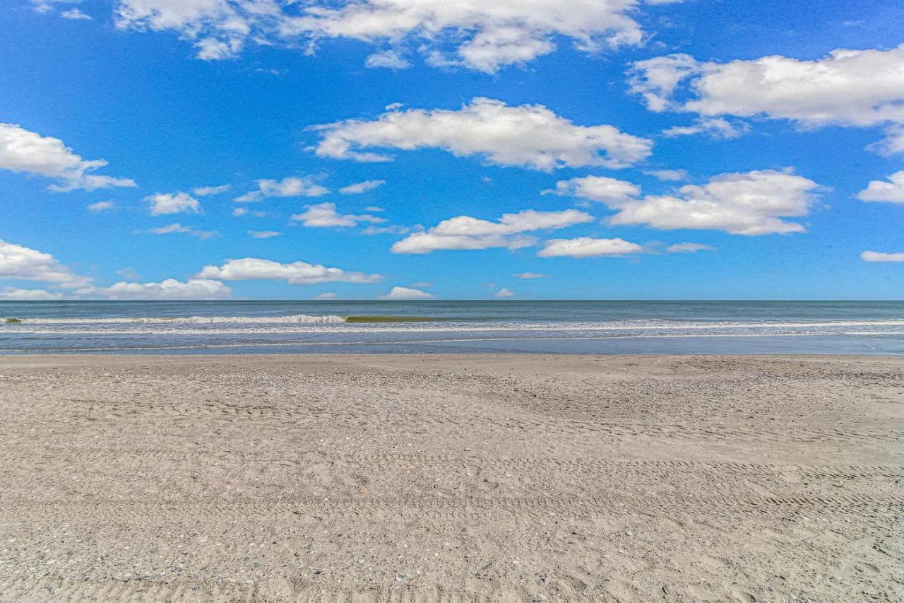 Stunning Ocean View 2 Bedroom Condo- Nicely Updated & Sleeps 6! Palace Unit 408 *