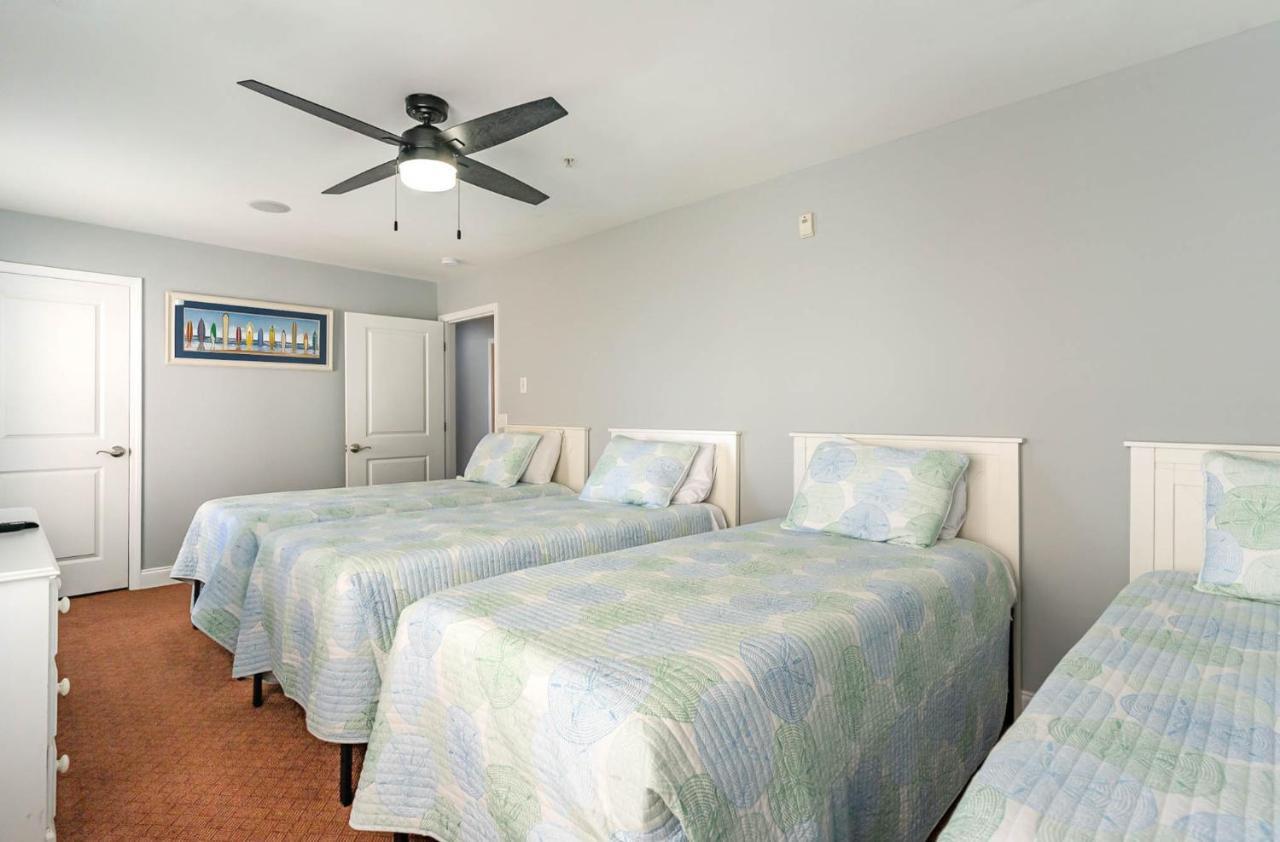 Holiday home Spacious Penthouse Ocean Front 7 Bedroom - Ambassador Unit 401 Myrtle Beach