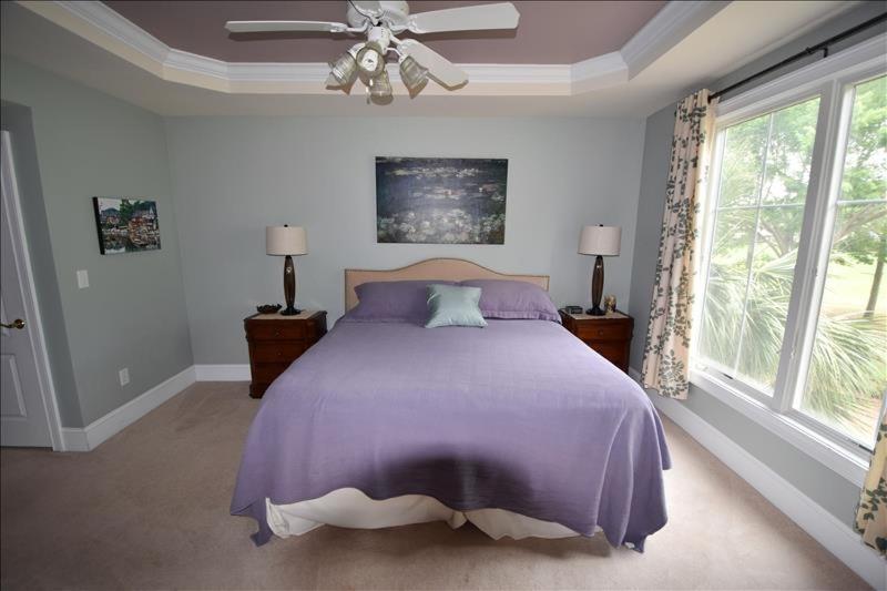Apartment 427 Edgewater