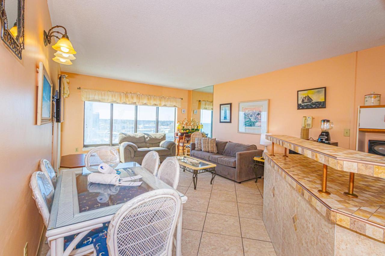 Oceanview 1 Bedroom - Spacious With Awesome Views! Palace 1009 - Sleeps 4 Guests *