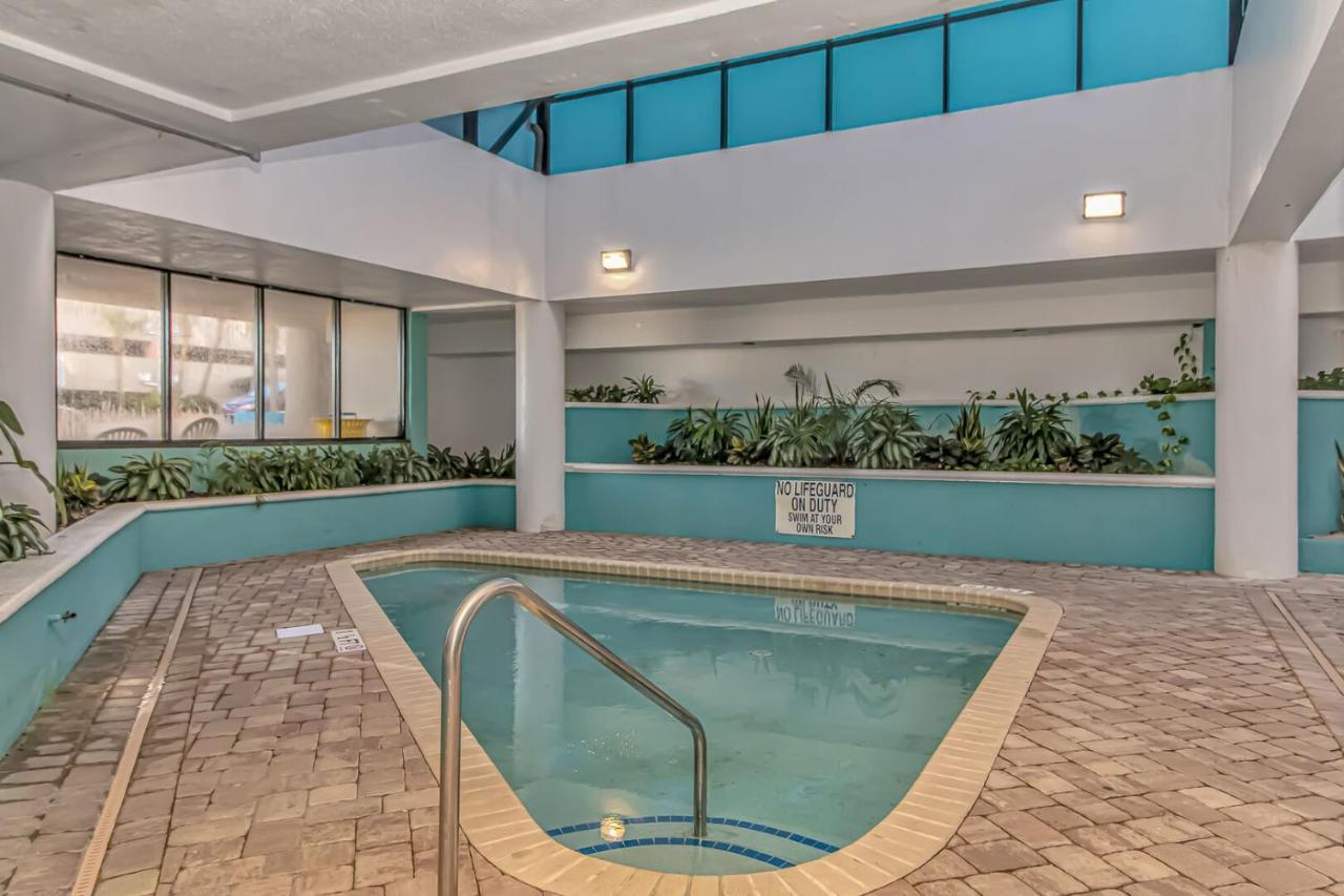 Ocean View Queen Landmark 1125