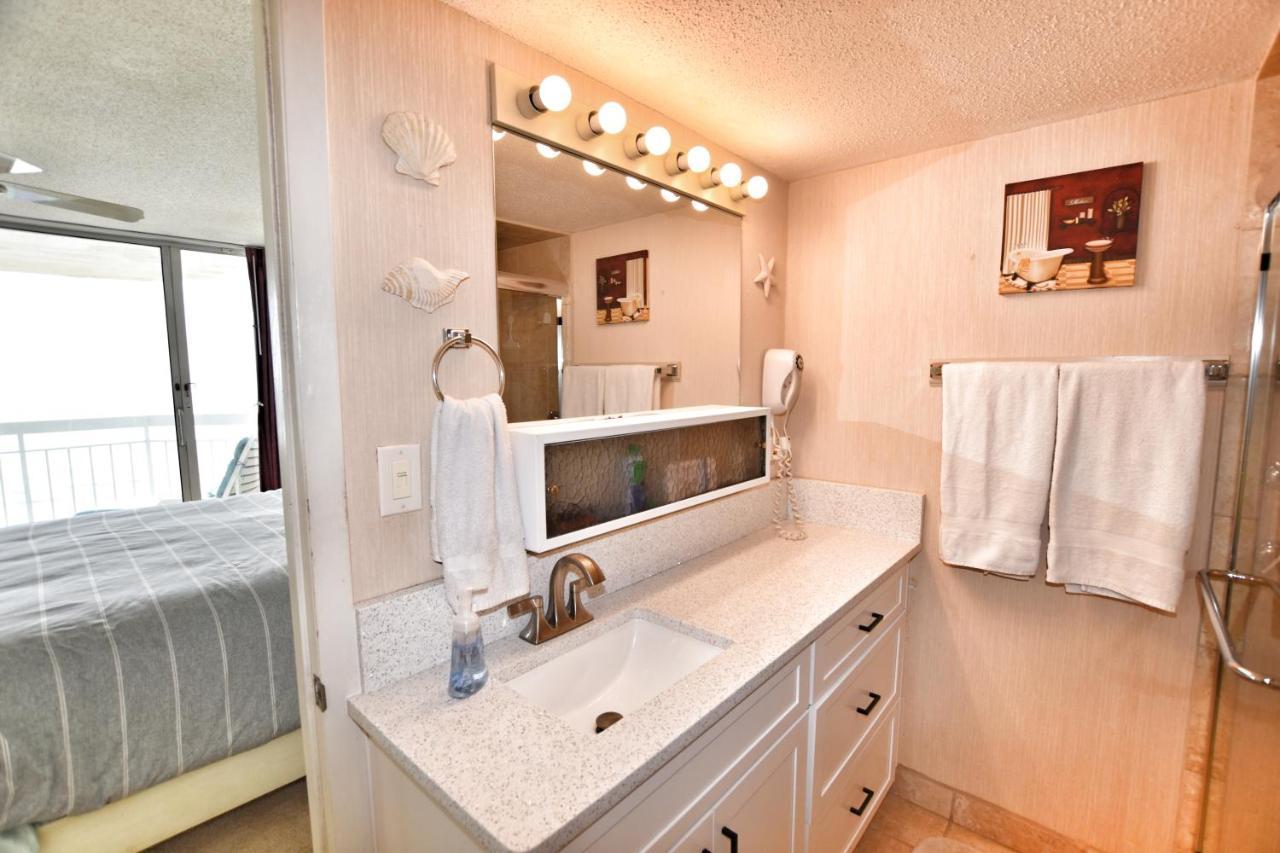 0612 Waters Edge Apartment